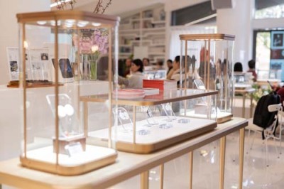 景德鎮(zhèn)，不只是瓷器 探秘高端奢侈品展柜定制工廠的匠心與藝術(shù)